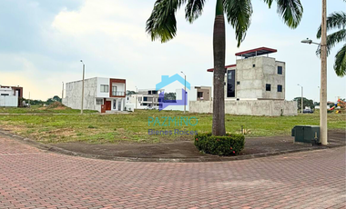 Terreno en venta – Urbanización Zhara (Pasaje)