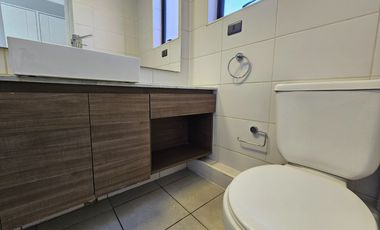 Casa En Venta 3D principal en suite - Estacionamiento amplio- Dentro De Condominio, Punta Nogales Huechuraba