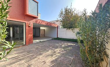 Casa En Venta 3D principal en suite - Estacionamiento amplio- Dentro De Condominio, Punta Nogales Huechuraba