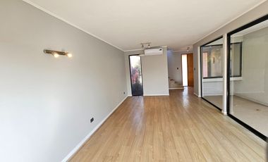 Casa En Venta 3D principal en suite - Estacionamiento amplio- Dentro De Condominio, Punta Nogales Huechuraba