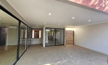 Casa En Venta 3D principal en suite - Estacionamiento amplio- Dentro De Condominio, Punta Nogales Huechuraba