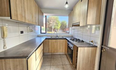 Casa En Venta 3D principal en suite - Estacionamiento amplio- Dentro De Condominio, Punta Nogales Huechuraba