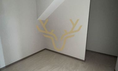 PENTHOUSE EN RENTA EN PARK LIFE