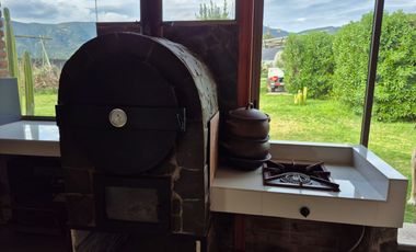 Exclusiva Parcela con 3 Casas, Piscina y Amplias Áreas Verdes en La Cruz – 5.060 m² de Terreno