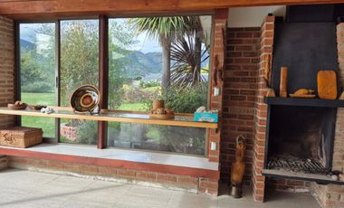 Exclusiva Parcela con 3 Casas, Piscina y Amplias Áreas Verdes en La Cruz – 5.060 m² de Terreno