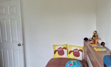 Exclusiva Parcela con 3 Casas, Piscina y Amplias Áreas Verdes en La Cruz – 5.060 m² de Terreno