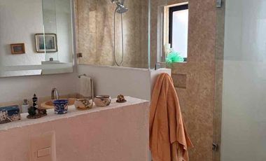 Casa en Venta en Pedregal en Calle Cerrada con Vigilancia