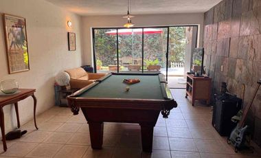 Casa en Venta en Pedregal en Calle Cerrada con Vigilancia