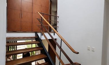 Casa de 3 habitaciones con baño privado, Encenillos de Sindamanoy, Chía  ¡ la casa de tus sueños! Ubicada en una zona campestre y tranquila, e