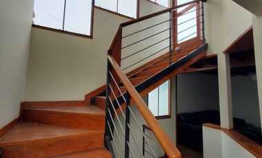 VENDO EXCLUSIVO DUPLEX SURCO  238 M2  +  02 COCHERAS