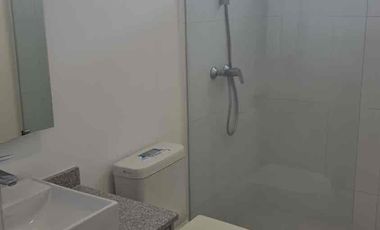 HERMOSO DEPARTAMENTO DE 2 HABITACIONES/ EDIFICIO DE LUJO/SECTOR CAROLINA