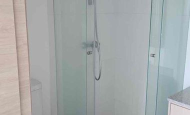 HERMOSO DEPARTAMENTO DE 2 HABITACIONES/ EDIFICIO DE LUJO/SECTOR CAROLINA