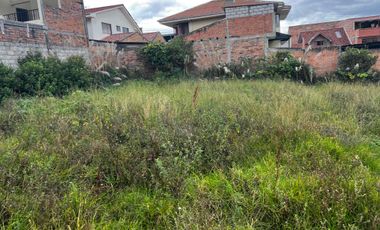 terreno en venta cerca de la Emov a la entrada de misicata parroquia yanuncay baños son 3 lotes