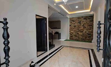 Jual Rumah American Classic Dalam Townhouse  Dekat Cilandak Jakaarta