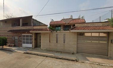 Casa en venta, Recuperación bancaria, Centro Coatzacoalcos, Veracruz, México. Lun*