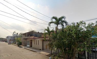 Casa en venta, Recuperación bancaria, Centro Coatzacoalcos, Veracruz, México. Lun*