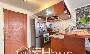 Cómodo departamento, 1 dormitorio en suite, terraza, linda vista despejada en noveno piso. Bodega.