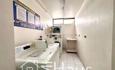 Cómodo departamento, 1 dormitorio en suite, terraza, linda vista despejada en noveno piso. Bodega.