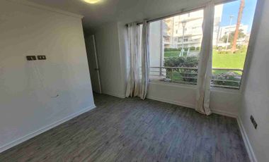 Amplio departamento en condominio