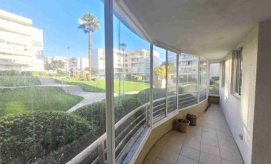 Amplio departamento en condominio