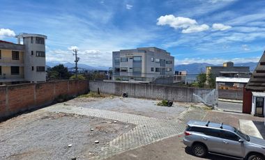 VENTA O ARRIENDO GALPON EN SAN ISIDRO DEL INCA