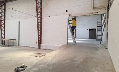 VENTA O ARRIENDO GALPON EN SAN ISIDRO DEL INCA