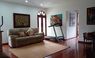 Casa en arriendo en el sector Altos de Palmas