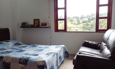 Casa en arriendo en el sector Altos de Palmas