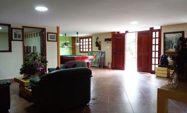 Casa en arriendo en el sector Altos de Palmas