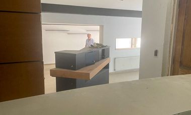 Oportunidad Negocio- avda. Manquehue Sur/cristobal Colón (c/2estac.)
