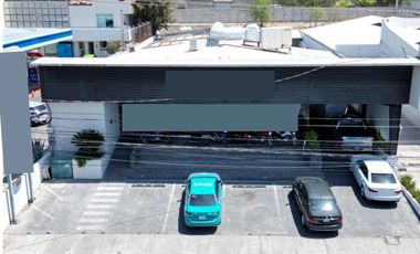 Local comercial en Venta de 680 m2 sobre Bernardo Quintana, Querétaro