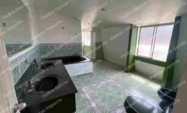 CASA EN VENTA JARDINES DE CARCELÉN