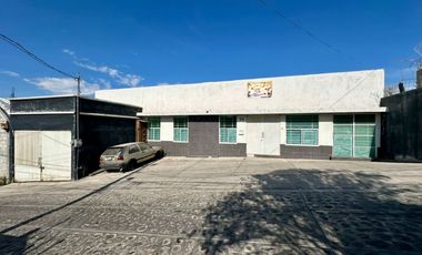 Local/bodega comercial en Venta, de 408 m2 en Santa Bárbara, Corregidora
