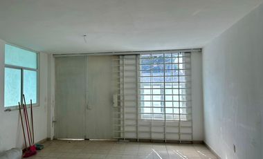 Local/bodega comercial en Venta, de 408 m2 en Santa Bárbara, Corregidora