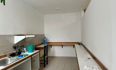 Local/bodega comercial en Venta, de 408 m2 en Santa Bárbara, Corregidora