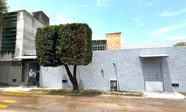 Venta de Espacio Corporativo cerca de Av. Constituyentes, Qro.