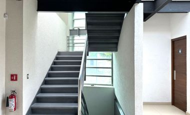 Venta de Espacio Corporativo cerca de Av. Constituyentes, Qro.