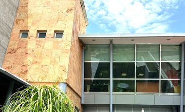 Venta de Espacio Corporativo cerca de Av. Constituyentes, Qro.