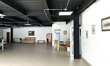 Venta de Espacio Corporativo cerca de Av. Constituyentes, Qro.