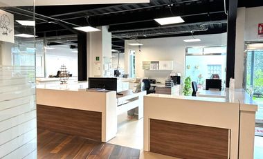 Venta de Espacio Corporativo cerca de Av. Constituyentes, Qro.