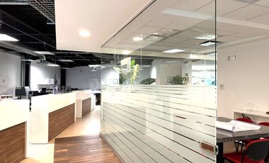 Venta de Espacio Corporativo cerca de Av. Constituyentes, Qro.