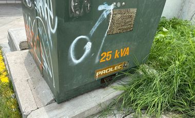 LOCALES COMERCIALES en RENTA Zona comercial y de alta densidad