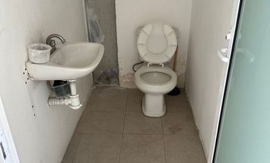 LOCALES COMERCIALES en RENTA Zona comercial y de alta densidad