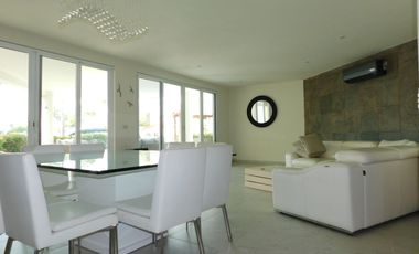 Casa en renta amueblada en isla dorada zona hotelera; Cancún Q. Roo