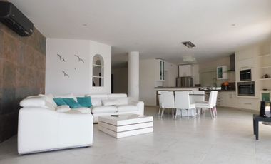 Casa en renta amueblada en isla dorada zona hotelera; Cancún Q. Roo