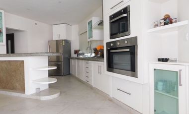 Casa en renta amueblada en isla dorada zona hotelera; Cancún Q. Roo