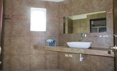 Casa en renta amueblada en isla dorada zona hotelera; Cancún Q. Roo