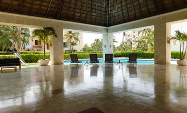 Casa en renta amueblada en isla dorada zona hotelera; Cancún Q. Roo