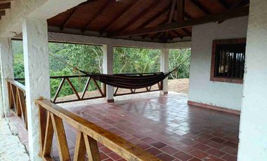 VENDO PARCELA  LEBRIJA FRENTE AL MIRADOR DEL AEROPUERTO FRENTE AL RESTAURANTE LA CUCHARA DE PALO