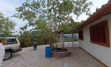 VENDO PARCELA  LEBRIJA FRENTE AL MIRADOR DEL AEROPUERTO FRENTE AL RESTAURANTE LA CUCHARA DE PALO
